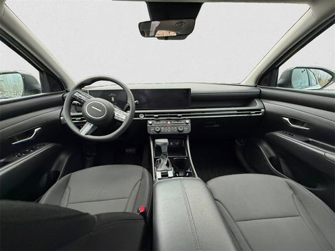 Certified 2025 Hyundai Tucson SE AWD/4WD image 7