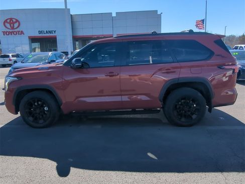 Used 2025 Toyota Sequoia Limited w/ TRD Off-Road Package image 5