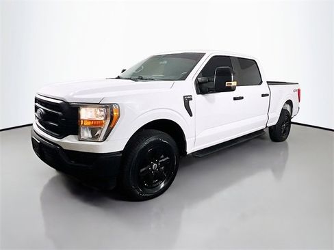 Used 2021 Ford F150 XL w/ Trailer Tow Package image 5