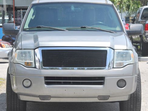 Used 2008 Ford Expedition XLT image 3