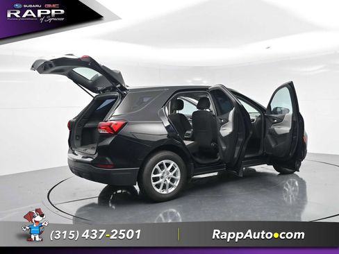 Used 2023 Chevrolet Equinox LS AWD/4WD image 30