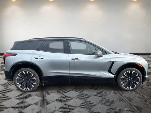 New 2026 Chevrolet Blazer EV RS w/ Super Cruise Package image 6