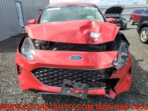 Used 2020 Ford Escape SE image 7
