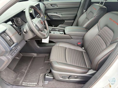 New 2026 Nissan Pathfinder Rock Creek image 5
