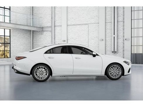 New 2026 Mercedes-Benz CLA 250 4MATIC image 17