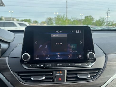 Used 2025 Nissan Altima 2.5 SV image 20