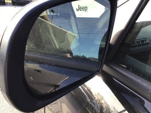 New 2026 Jeep Compass Latitude image 19