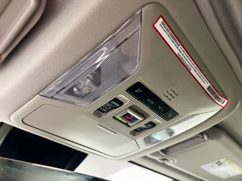 Used 2022 Toyota RAV4 XLE w/ Convenience Package image 22