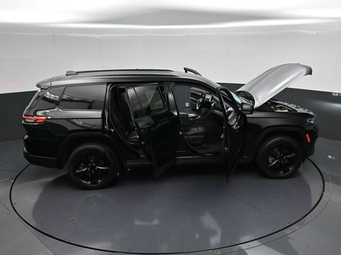 Used 2024 Jeep Grand Cherokee L Limited w/ Black Appearance Package RWD image 38