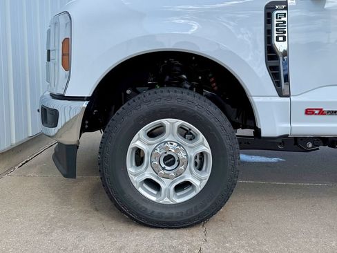 New 2026 Ford F250 XLT AWD/4WD image 33