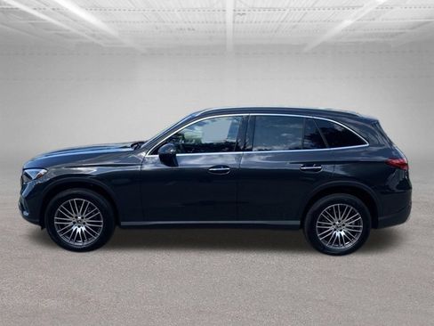 Used 2026 Mercedes-Benz GLC 300 4MATIC image 2