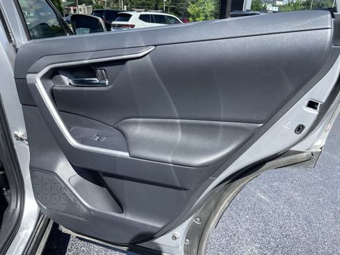 Used 2021 Toyota RAV4 XLE w/ Convenience Package AWD/4WD image 24