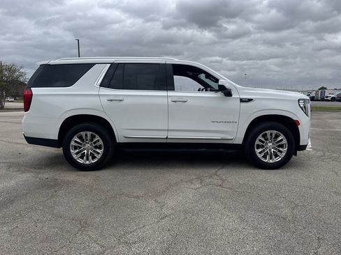 Used 2024 GMC Yukon SLT image 8