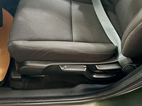 Used 2018 Honda HR-V LX image 19