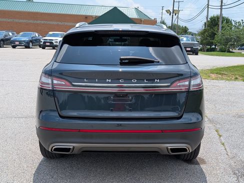 Used 2022 Lincoln Nautilus Reserve AWD/4WD image 4