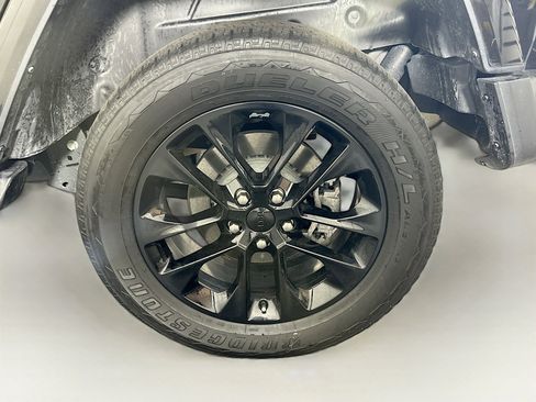 Used 2021 Jeep Wrangler Sahara image 11