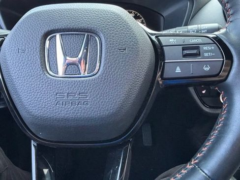 Used 2025 Honda HR-V Sport image 8