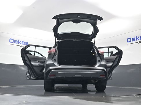 Used 2023 Nissan Kicks SR w/ SR Premium Package image 59