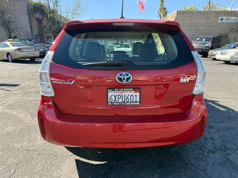 Used 2012 Toyota Prius V Five FWD image 6