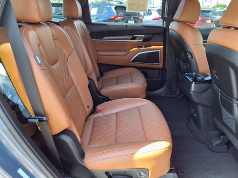 Used 2024 Kia Telluride EX X-Line AWD/4WD image 16
