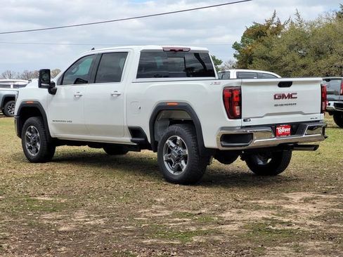New 2026 GMC Sierra 2500 SLE w/ SLE Value Package; image 4