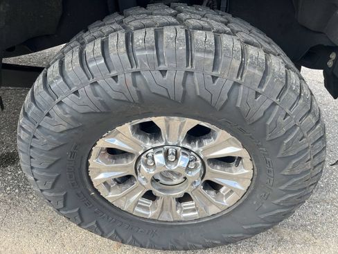 Used 2018 Ford F250 XLT w/ XLT Premium Package AWD/4WD image 15