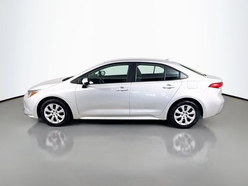 Used 2022 Toyota Corolla LE FWD image 6