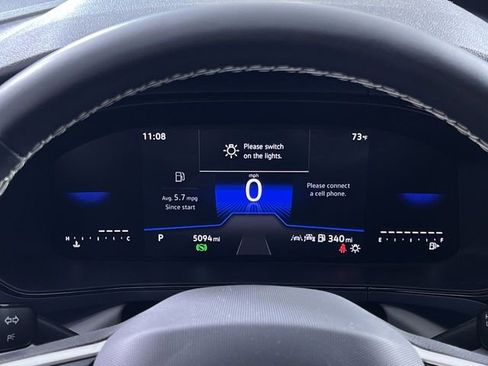 Used 2024 Volkswagen Taos SE image 15