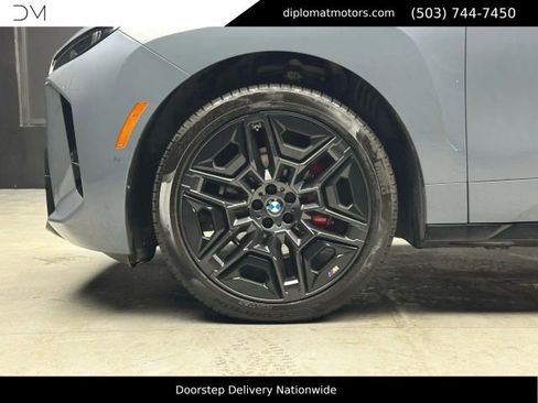 Used 2026 BMW iX xDrive60 w/ M Sport Package AWD/4WD image 37