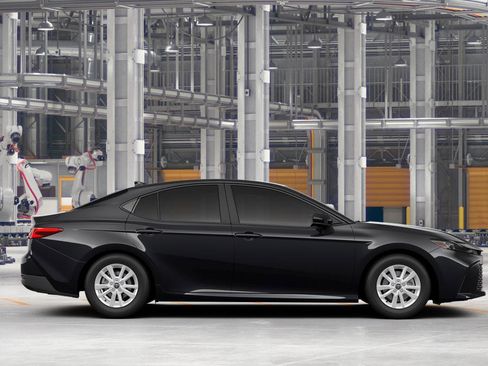New 2026 Toyota Camry LE FWD image 14