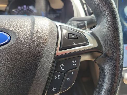 Used 2023 Ford Edge SEL image 21