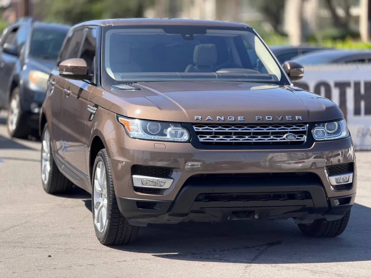 Used 2014 Land Rover Range Rover Sport HSE AWD/4WD image 21