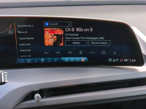 Used 2026 Cadillac Vistiq Sport image 23