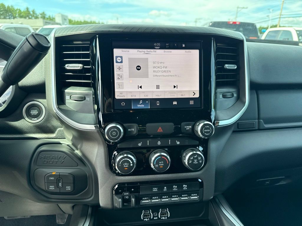 New 2026 RAM 2500 Big Horn AWD/4WD image 12