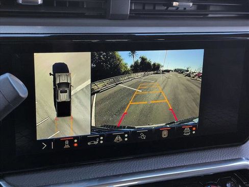 Used 2025 GMC Sierra 2500 Denali w/ Denali Reserve Package image 12