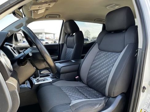 Used 2019 Toyota Tundra SR5 w/ SR5 Upgrade Package AWD/4WD image 22