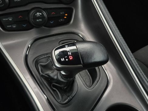 Used 2022 Dodge Challenger GT RWD image 24