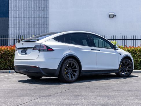 Used 2022 Tesla Model X AWD/4WD image 13