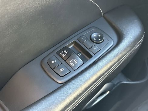 Certified 2019 Dodge Challenger SXT w/ Plus Package AWD/4WD image 27