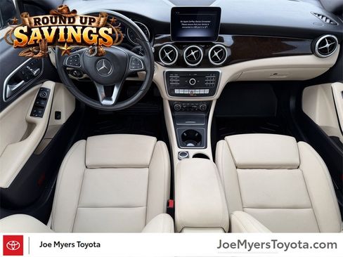 Used 2018 Mercedes-Benz CLA 250 image 12
