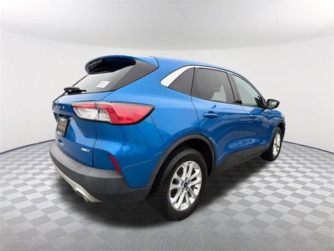 Used 2020 Ford Escape SE image 5