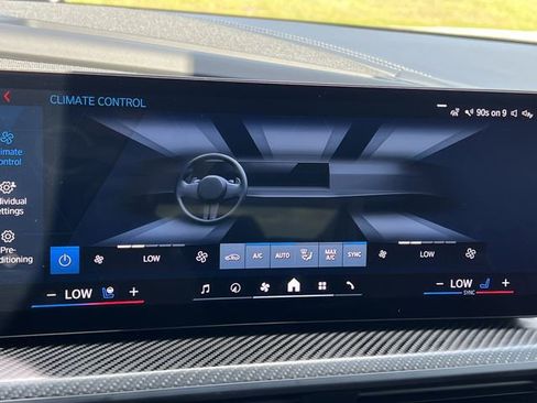 Used 2024 BMW XM AWD/4WD image 20