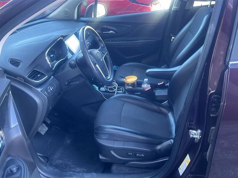 Used 2018 Buick Encore Preferred image 3