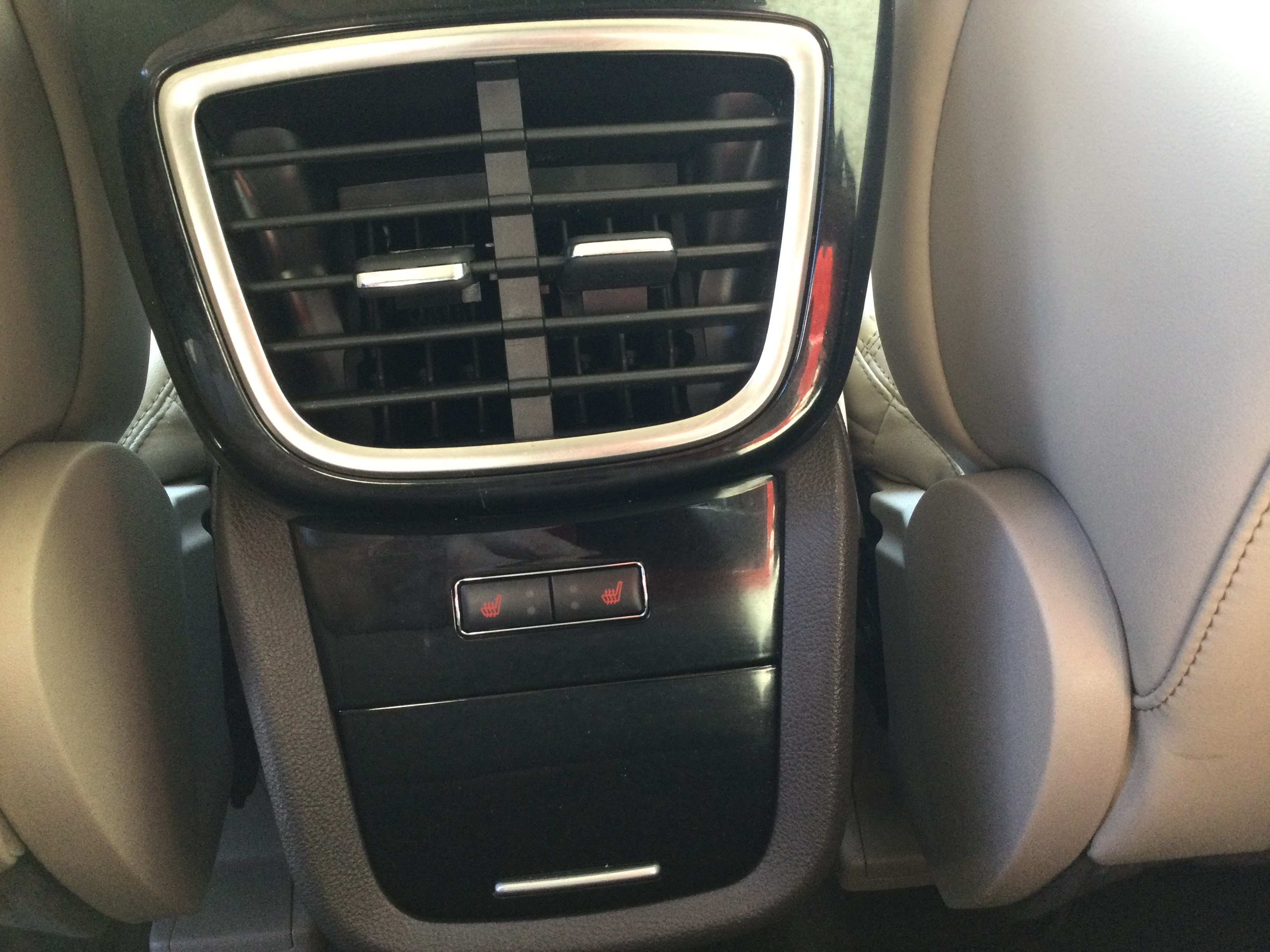 Used 2022 Lincoln Nautilus Reserve AWD/4WD image 11
