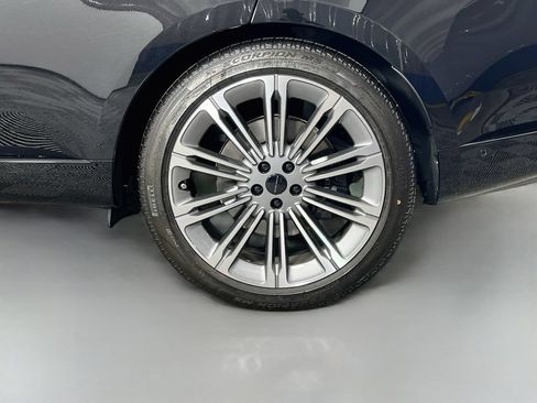 Used 2025 Land Rover Range Rover SE AWD/4WD image 33