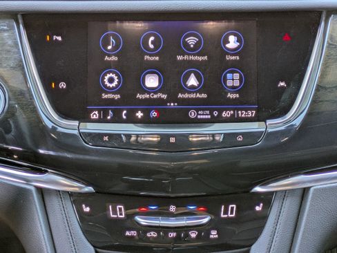 Used 2021 Cadillac XT6 Premium Luxury image 16