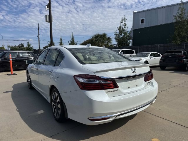 Used 2017 Honda Accord Hybrid Sedan image 5