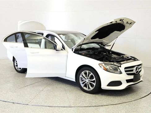 Used 2015 Mercedes-Benz C 300 4MATIC Sedan image 9
