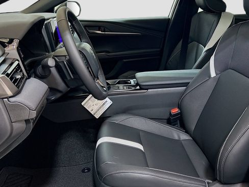 New 2026 Toyota Camry SE FWD image 19