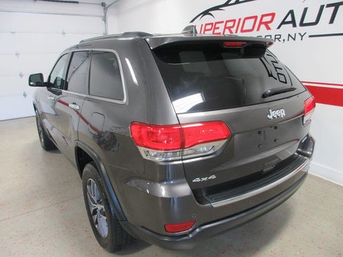 Used 2018 Jeep Grand Cherokee Limited AWD/4WD image 5